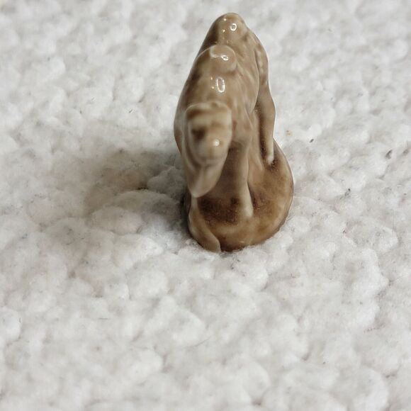 Wade England Vtg Red Rose Tea Miniature Porcelain Camel Figurine Art Collectible - Picture 5 of 7